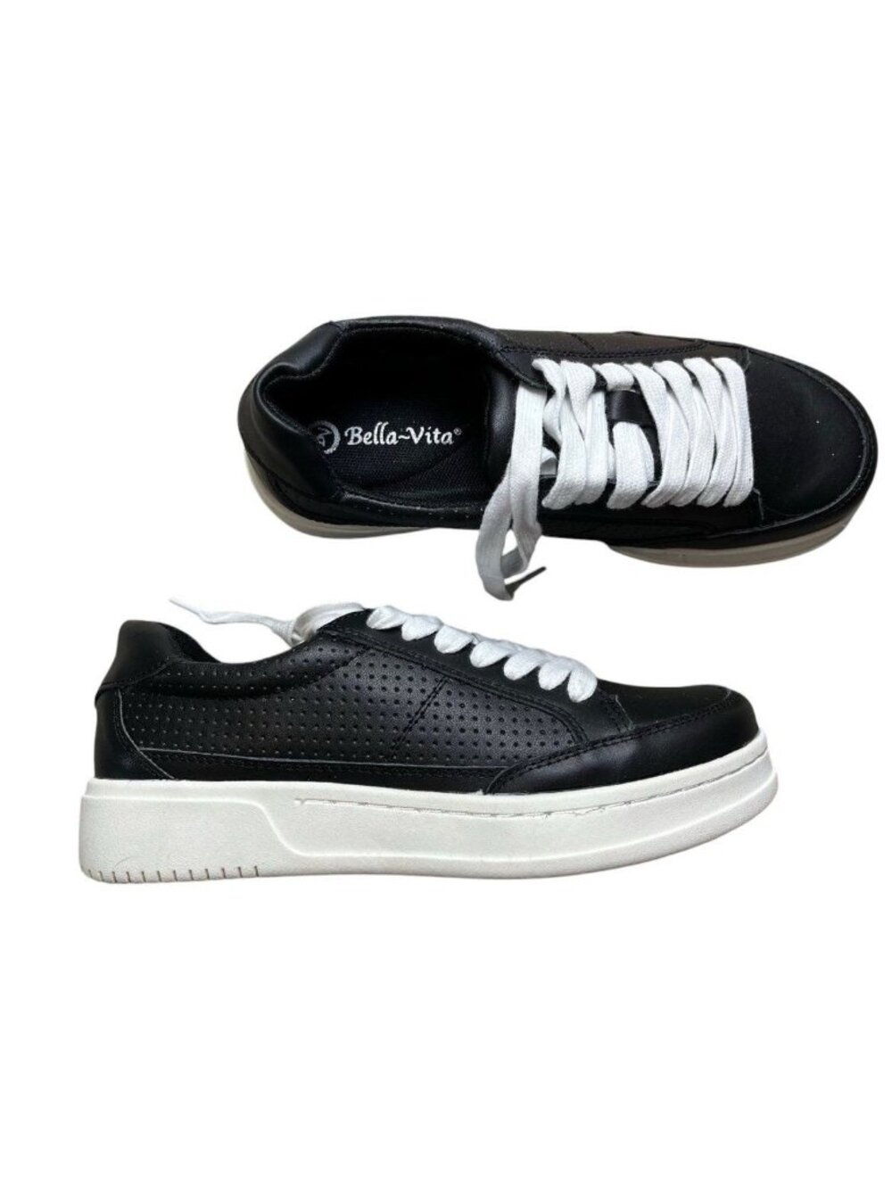 Bella Vita Novia Women's Black Leather Sneakers Size 5.5